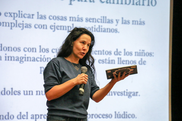 Los niños pueden hablar de cualquier cosa: Kiren Miret