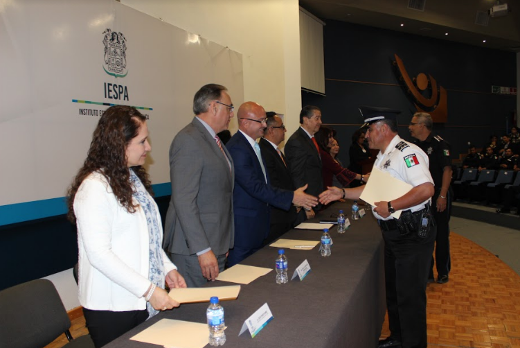 Reconocen a instructores y docentes de Seguridad Pública