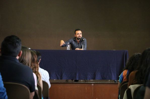 El papel del arte es contradecir verdades hegemónicas: Alejandro Ricaño