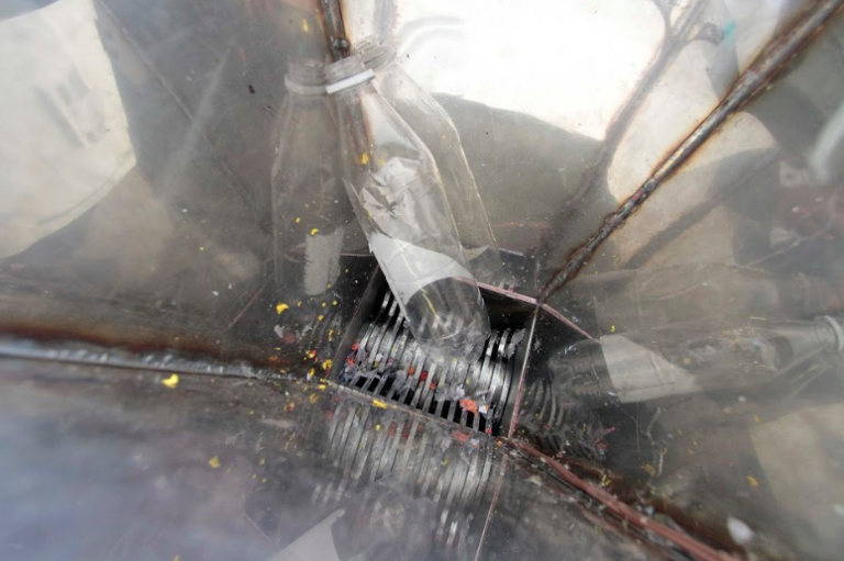 Desarrollan en la UAA instrumento para triturar PET