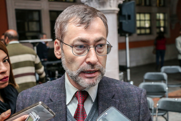 No tener cédula no es sinónimo de no haber estudiado: Avelar González