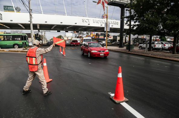 Aviso vial / Avenida José María Chávez
