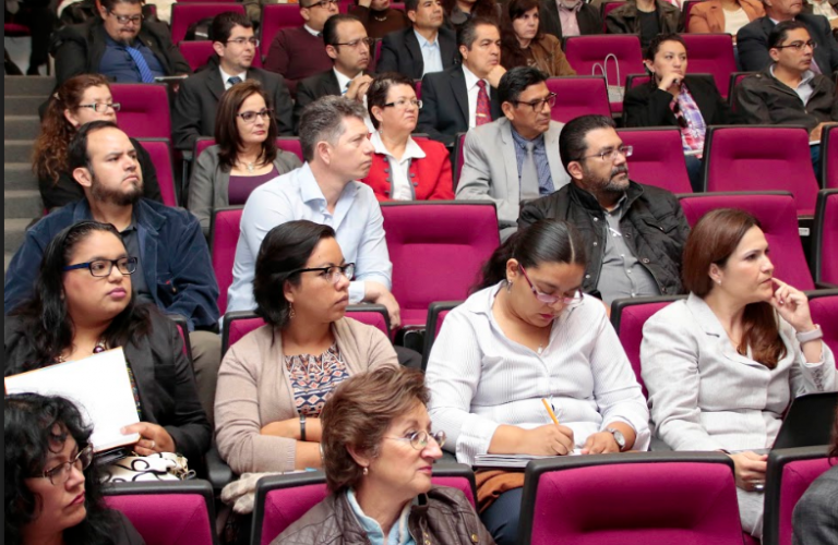 Reciben actualización jefes de departamento y secretarios de centros académicos de la UAA