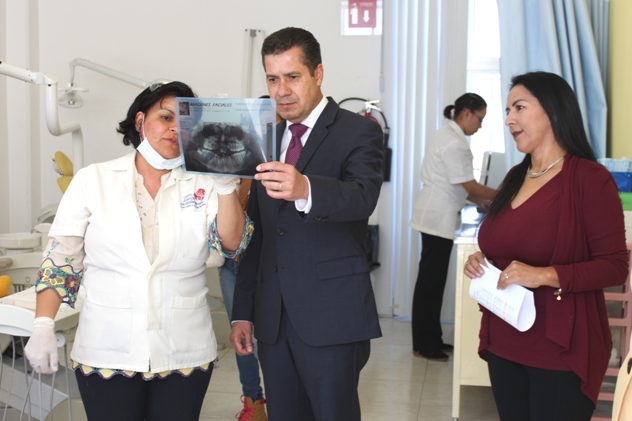 Brindan atención a pacientes con labio paladar hendido