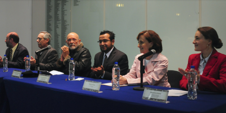 Presentan el catálogo de la muestra Hacia el más allá y de regreso. Una maleta para el último viaje