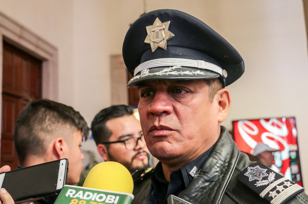 Aseguran que se sanciona a policías que suben en las cajas a los detenidos