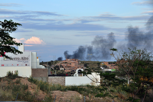 3 de cada 10 incendios son ocasionados por la quema de llantas