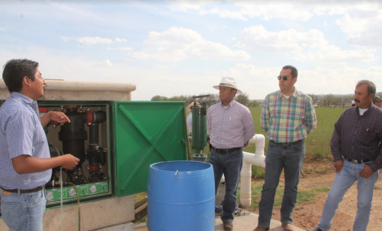 Gira de trabajo por el Distrito de Riego 01