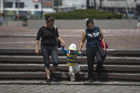 Llaman a legislar adopción homoparental