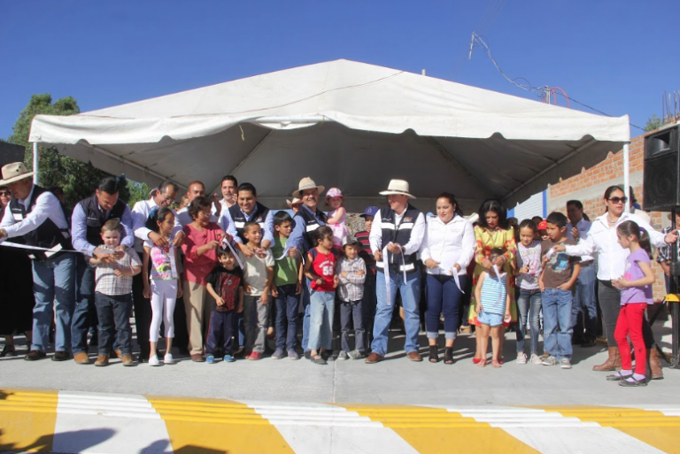 Gira de supervisión de obra por Calvillo