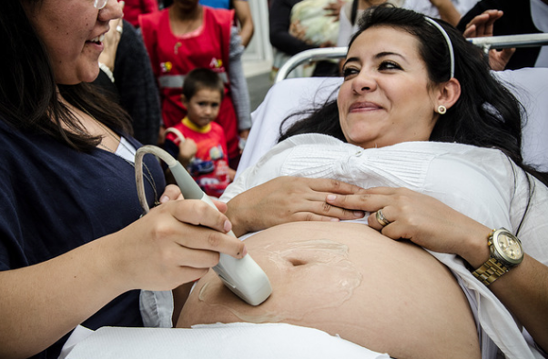 IMSS invita a prevenir complicaciones del embarazo