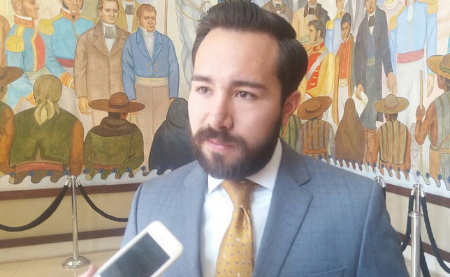 No tienen razón grupos conservadores para amenazar a los diputados