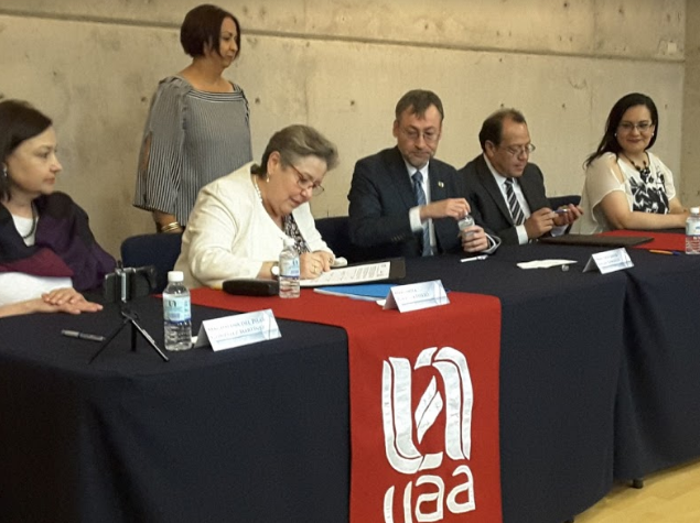 Firma INEE convenios con la UAA y el CIDE
