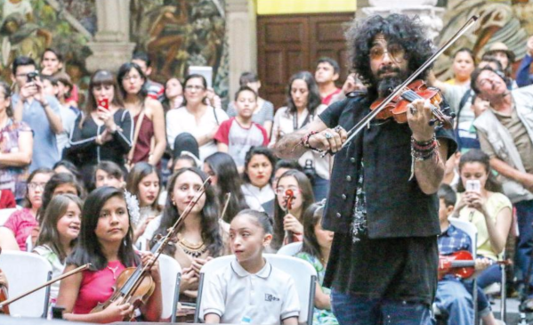 Se pronuncia Ara Malikian para que México acepte refugiados
