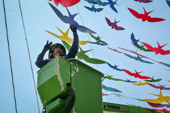 Creador explica instalación colgante del andador Carranza
