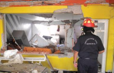 Monitorean fincas en mal estado que podrían causar daños