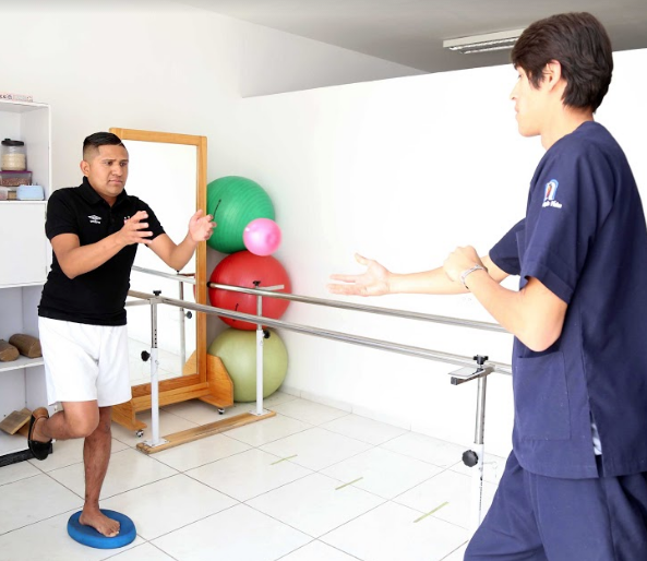 DIF municipal ofrece terapias de rehabilitación