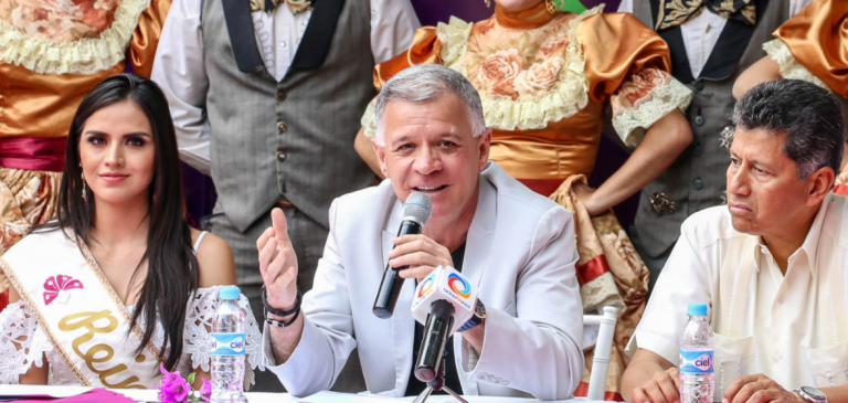 Justifica presidente del Patronato organización de brindis privado