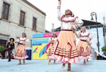 Actividades en el escenario de Culturas Populares