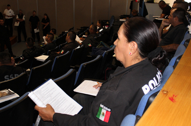 Capacitan en mediación policial a corporaciones de Seguridad Pública