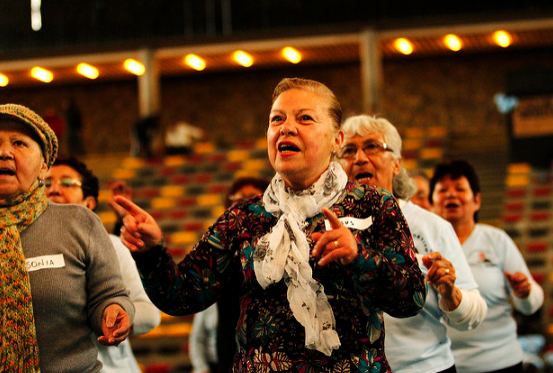 Las necesidades de los adultos mayores, uno de los retos para México en 30 años