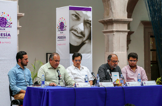 Caribe es un poemario y una bitácora de viaje