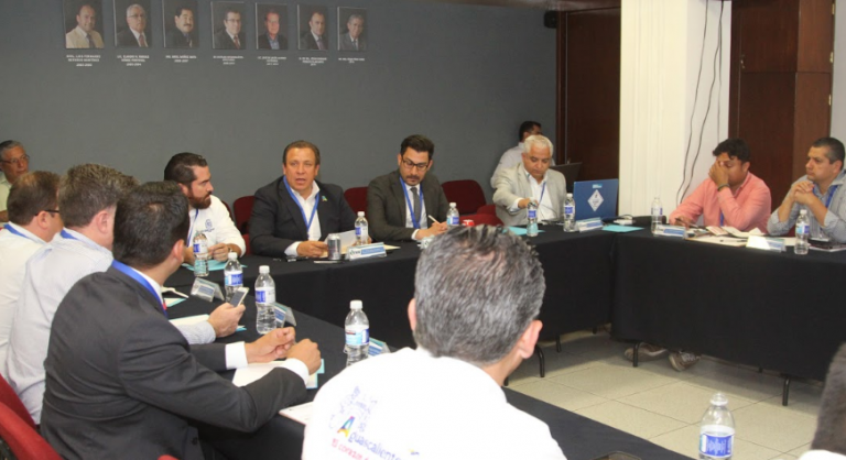 Realizan foros para el desarrollo de municipios