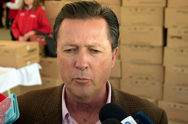 Reconocen el trabajo de maestros jubilados