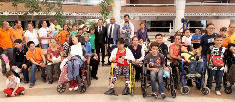 Niños recorren el Museo Descubre para promover la inclusión social