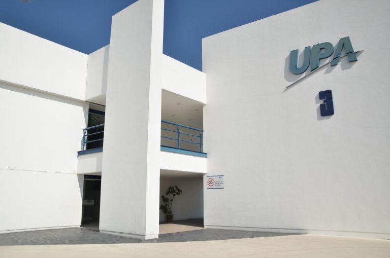 Rector de la UPA asiste a los Talleres de Investigación Contacto Científico