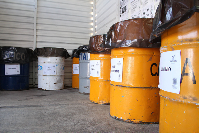 Continúan en funcionamiento los centros de reciclaje