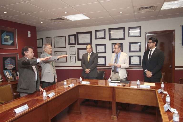 Se renueva mesa directiva de la Fundación UAA