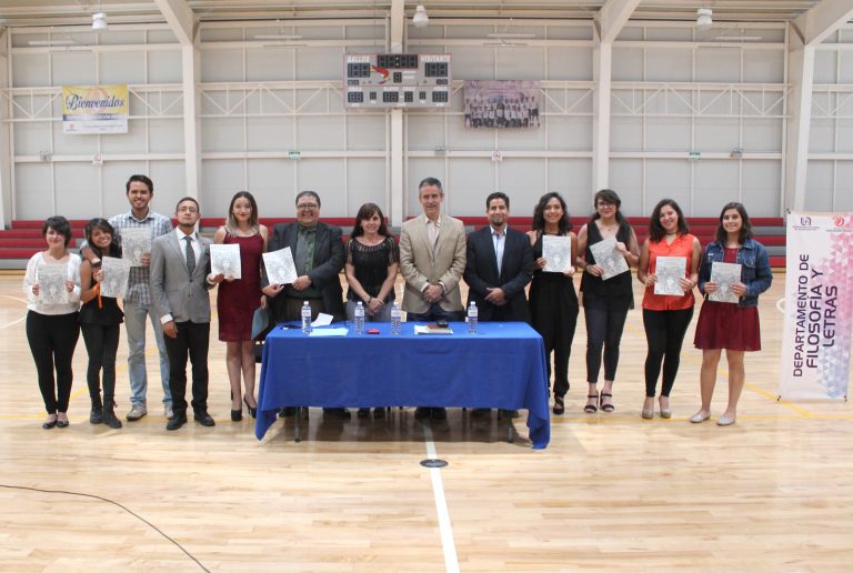 Estudiantes del bachillerato de la UAA presentan nuevo número de la revista Laberinto de quimeras