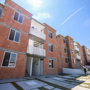 30076972641_0ee8843644_z