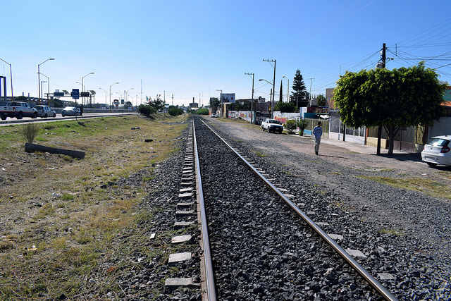 Sanearán 13 kilómetros junto a las vías del tren