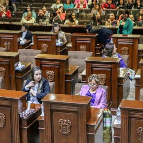 32489455584_c47569dcb2_z