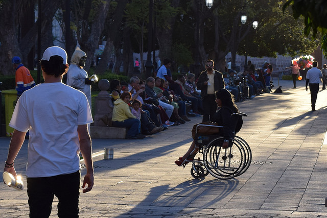 Imposible el uso del transporte público para personas con discapacidades motrices