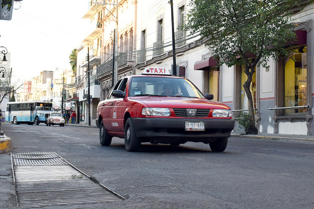 Inauguran el programa Taxistas Juntos por la Discapacidad