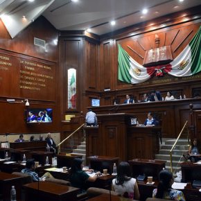 34217947070_89838e75e7_z