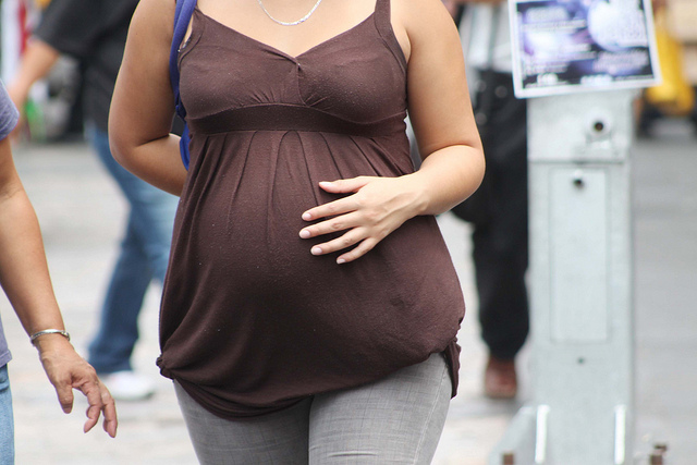 Maternidad subrogada, alertan sobre inseguridad jurídica en 29 estados