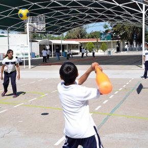 8120034904_05948a4b27_z