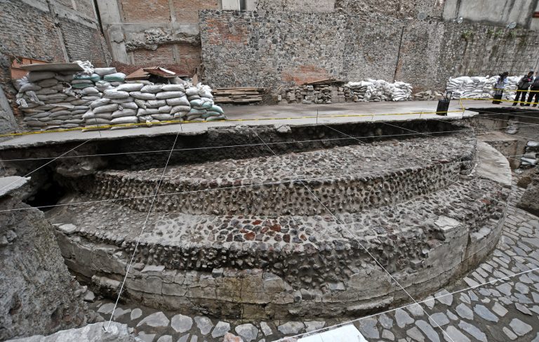 Revelan hallazgo arqueológico del Templo de Ehécatl y el Juego de Pelota de México-Tenochtitlan