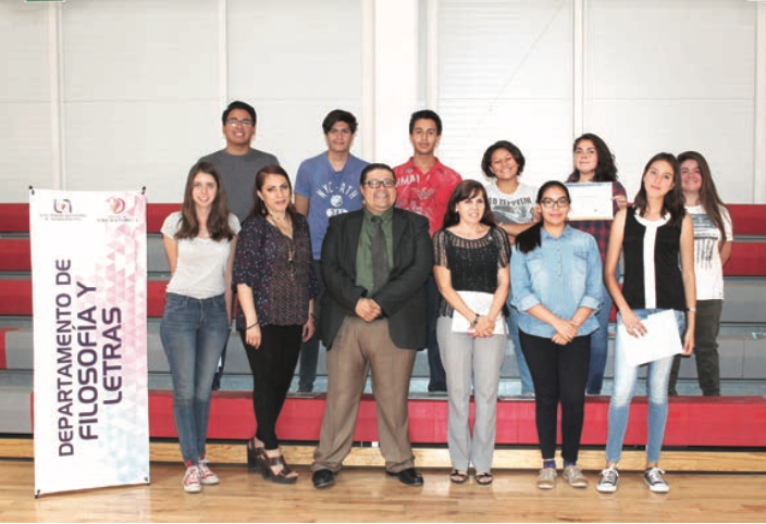 Alumna del bachillerato de la UAA gana concurso de cuento corto