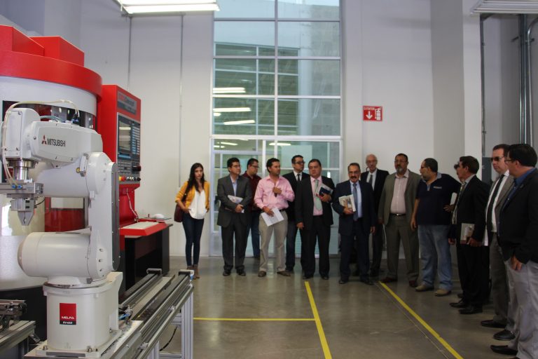 Clúster aeroespacial de Guanajuato visita universidades estatales