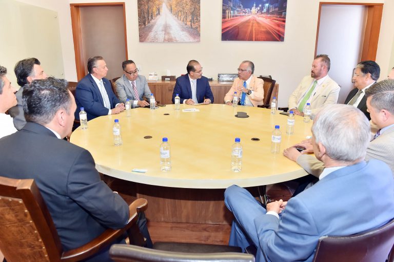 Se reunió el gobernador con el nuevo dirigente de Rotary International