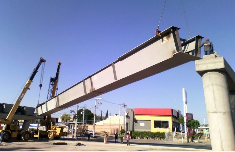 A la mitad, obras del paso a desnivel de avenida Aguascalientes Pte