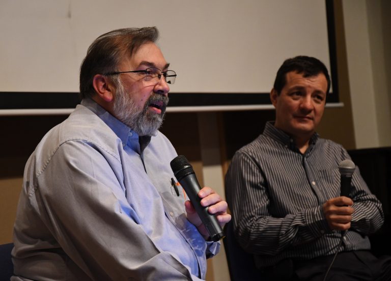 Compongo lo que me nace y con bastante irresponsabilidad: Eduardo Gamboa