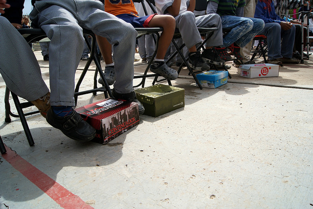 Zapatos ortopédicos provocan bullying y no la corrección del pie plano