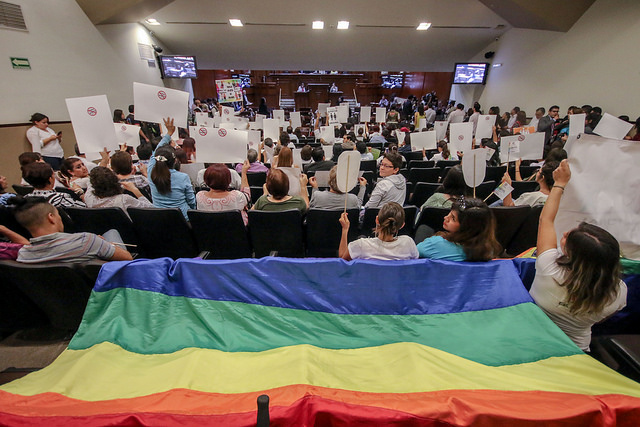 Acusan al Congreso de traicionar los derechos humanos