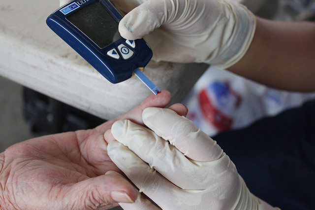 Reciben pacientes con diabetes información a través del programa MIDE